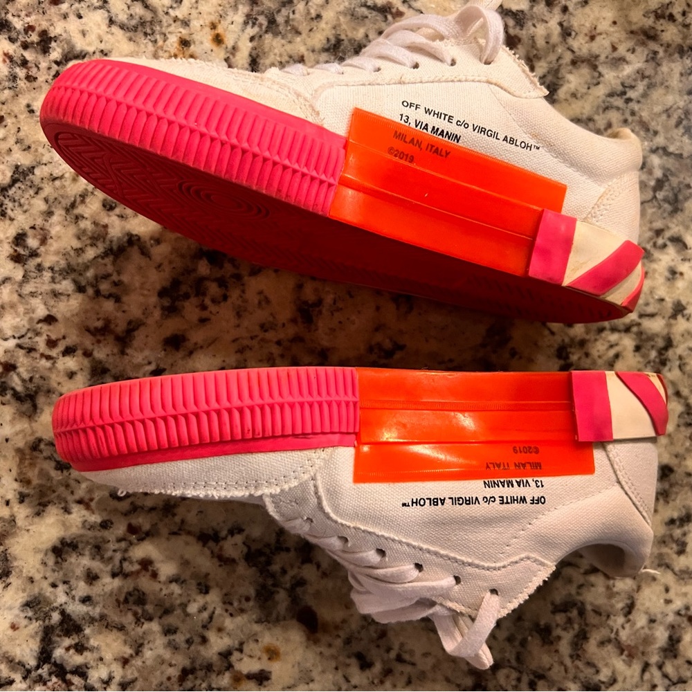 Authentic Off White Sneakers - image 3
